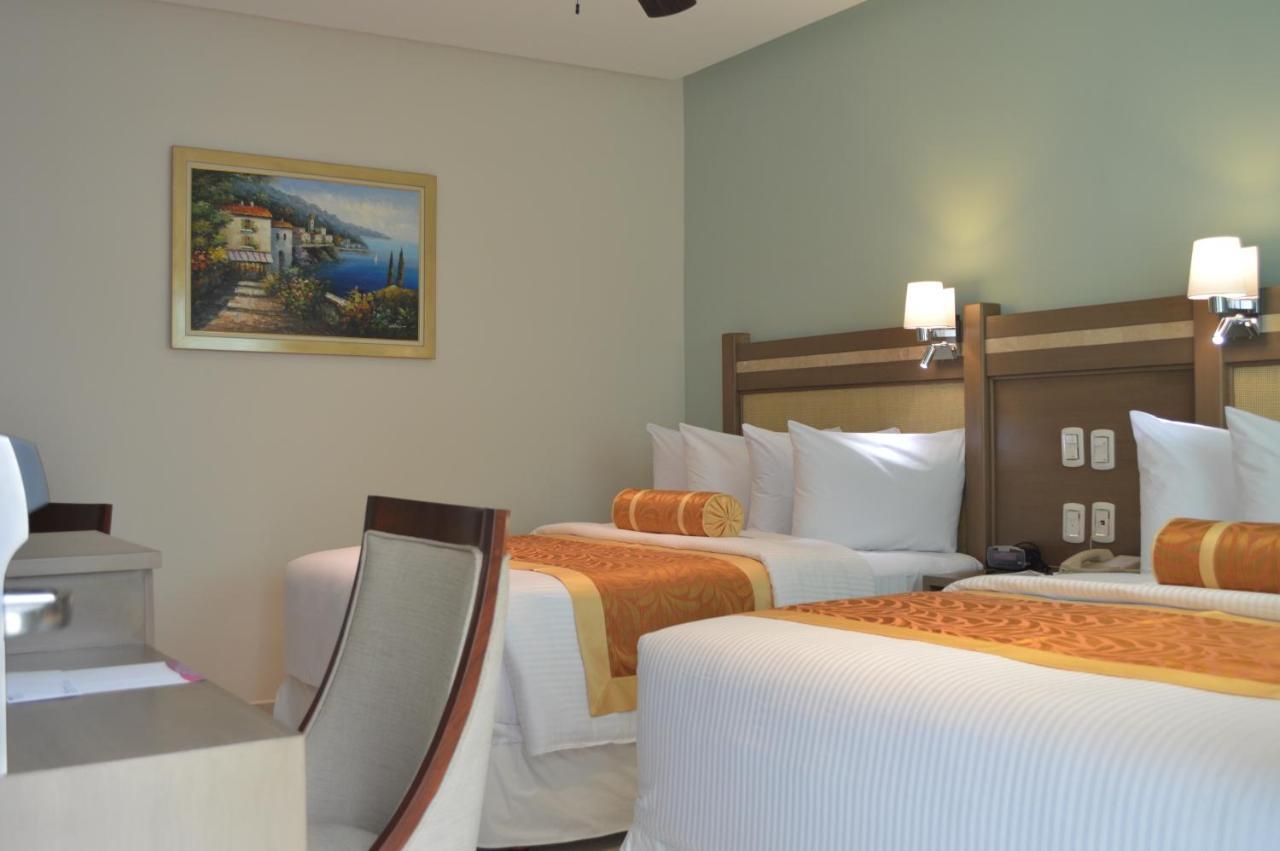 Hotel Villa Magna Poza Rica מראה חיצוני תמונה
